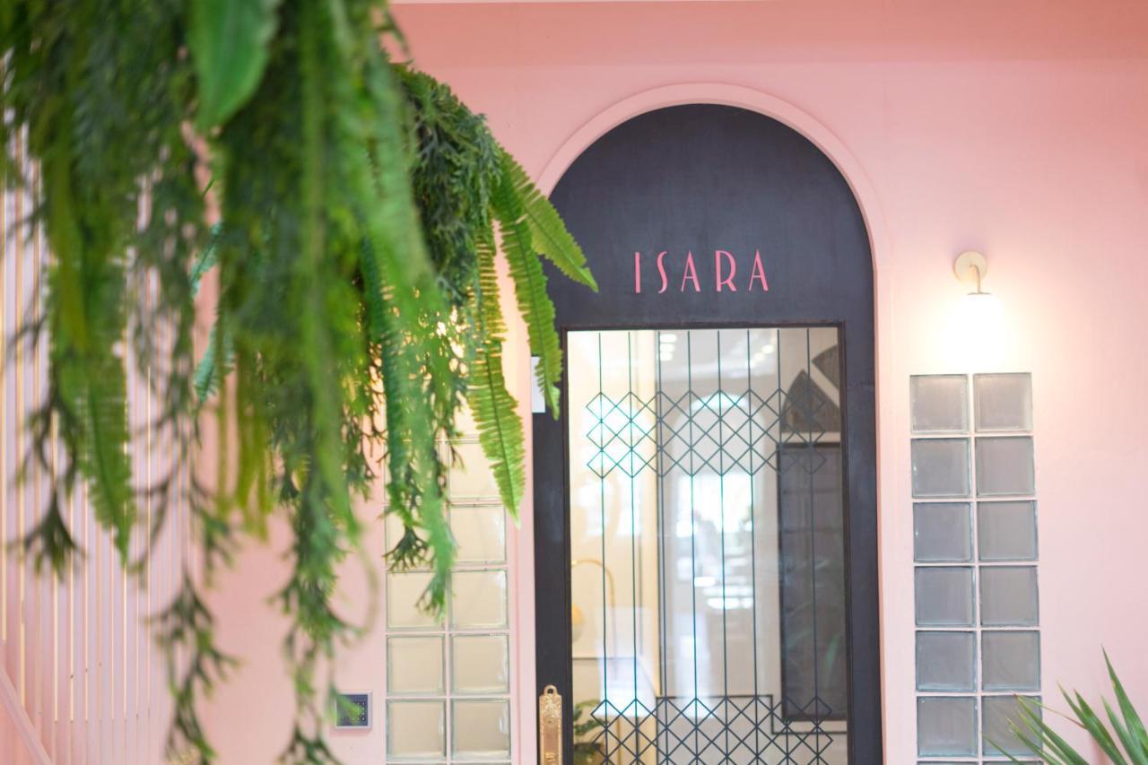 Isara Boutique And Cafe होटल 3*